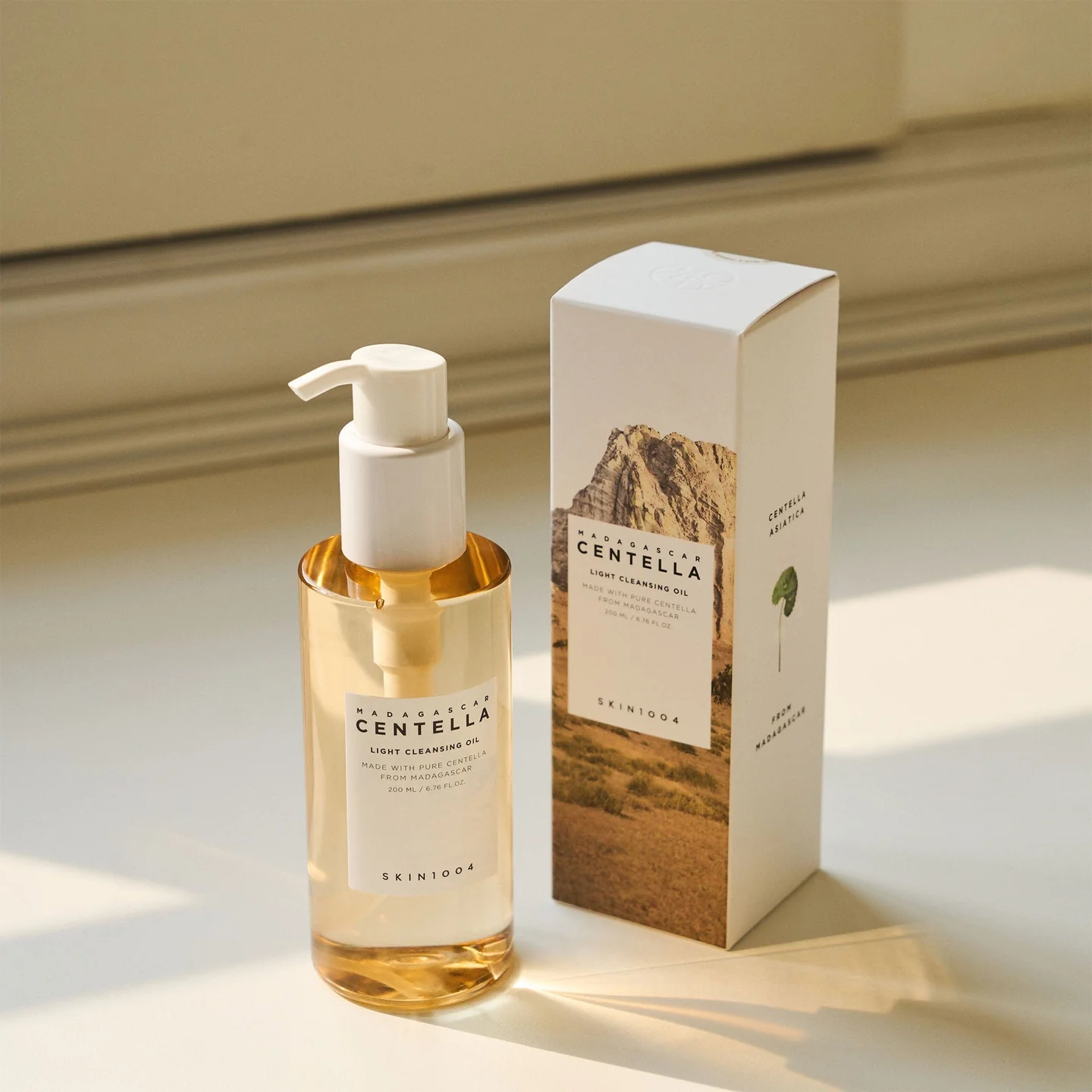 Centella Light Cleansing Oil.